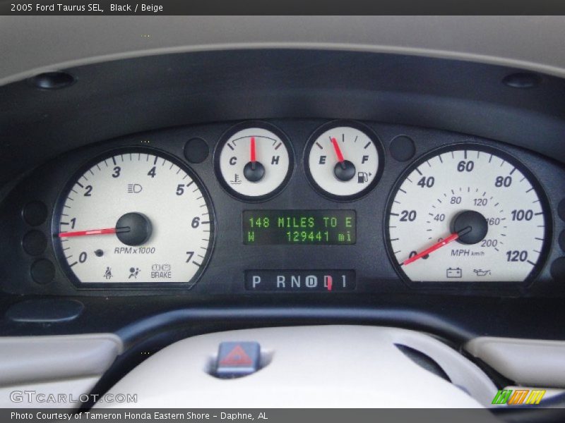 Black / Beige 2005 Ford Taurus SEL