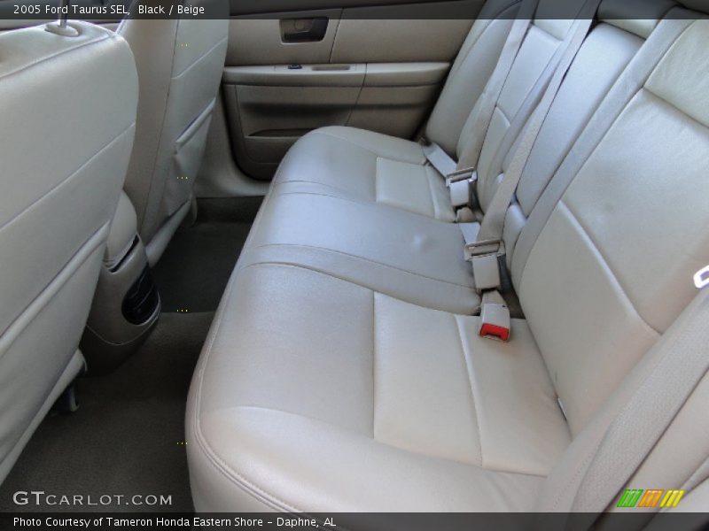 Black / Beige 2005 Ford Taurus SEL