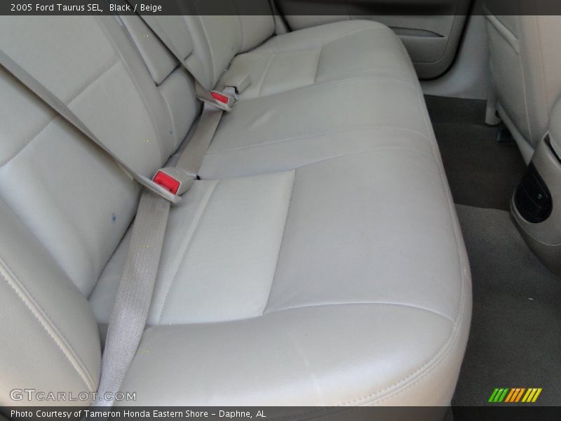 Black / Beige 2005 Ford Taurus SEL