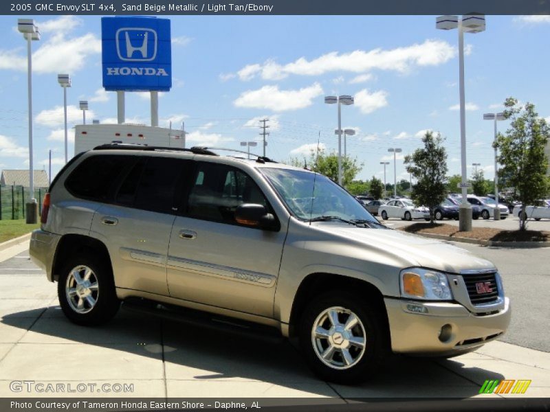 Sand Beige Metallic / Light Tan/Ebony 2005 GMC Envoy SLT 4x4