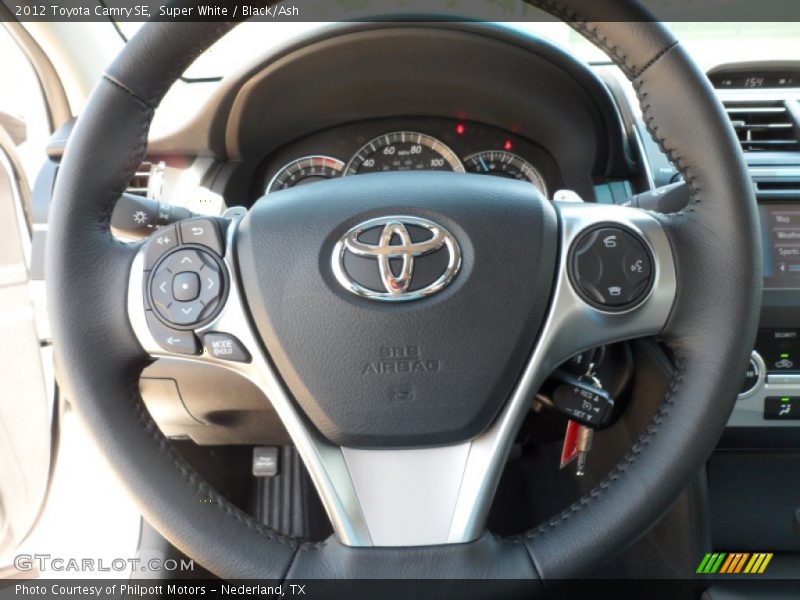 Super White / Black/Ash 2012 Toyota Camry SE