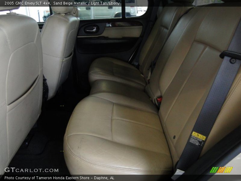 Sand Beige Metallic / Light Tan/Ebony 2005 GMC Envoy SLT 4x4