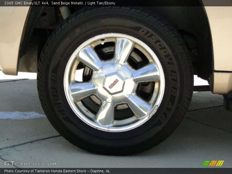 Sand Beige Metallic / Light Tan/Ebony 2005 GMC Envoy SLT 4x4