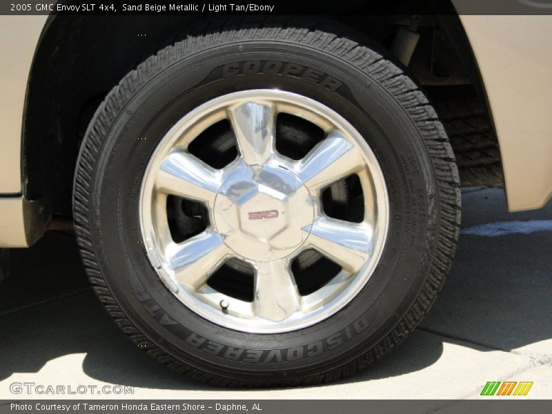 Sand Beige Metallic / Light Tan/Ebony 2005 GMC Envoy SLT 4x4