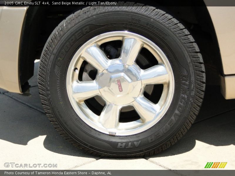 Sand Beige Metallic / Light Tan/Ebony 2005 GMC Envoy SLT 4x4