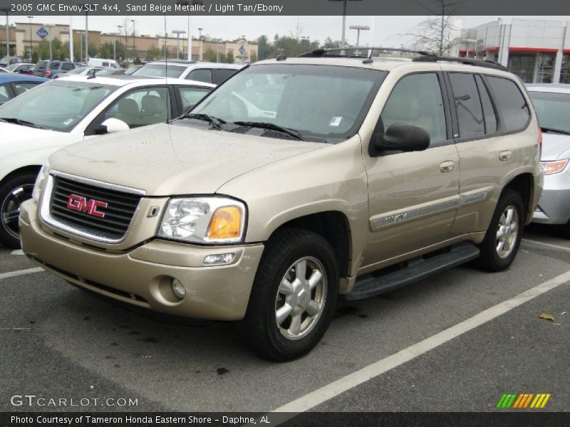 Sand Beige Metallic / Light Tan/Ebony 2005 GMC Envoy SLT 4x4