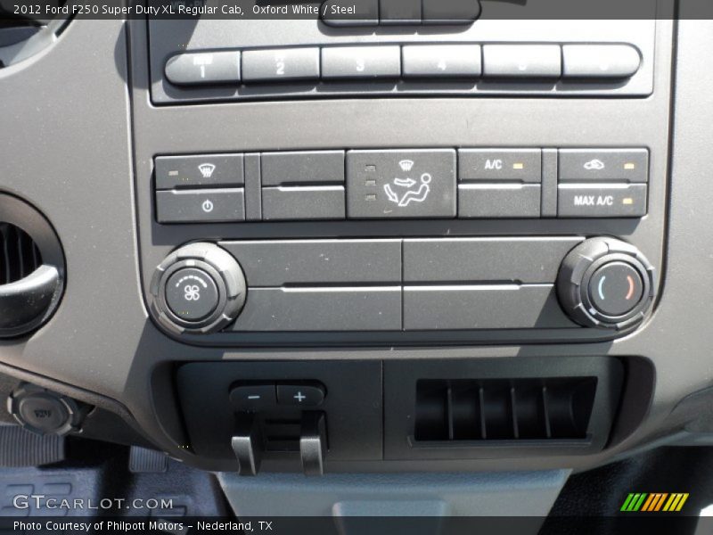 Controls of 2012 F250 Super Duty XL Regular Cab