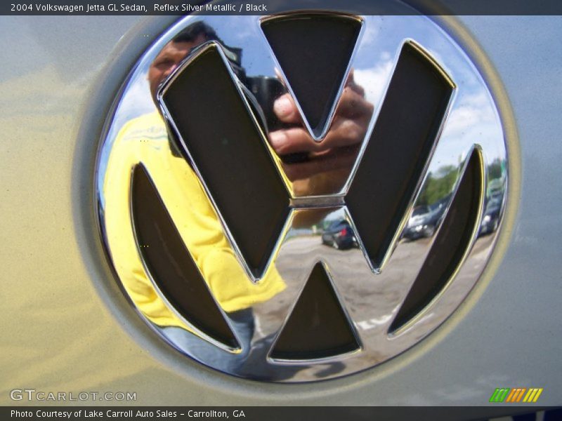 Reflex Silver Metallic / Black 2004 Volkswagen Jetta GL Sedan