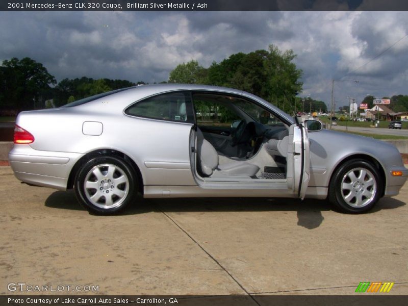 Brilliant Silver Metallic / Ash 2001 Mercedes-Benz CLK 320 Coupe