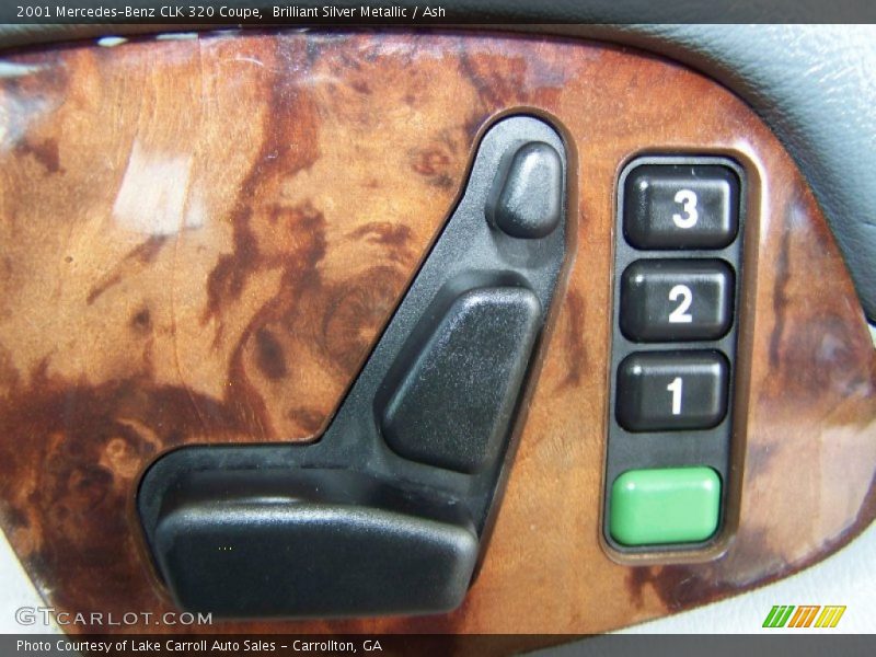 Brilliant Silver Metallic / Ash 2001 Mercedes-Benz CLK 320 Coupe
