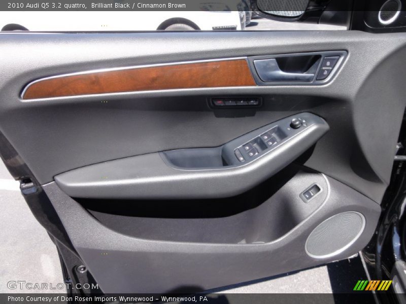 Brilliant Black / Cinnamon Brown 2010 Audi Q5 3.2 quattro