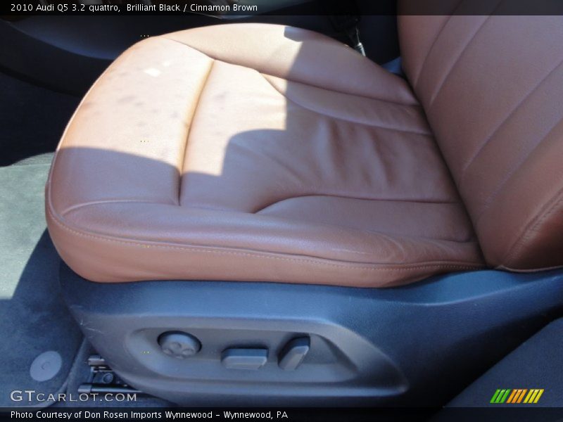 Brilliant Black / Cinnamon Brown 2010 Audi Q5 3.2 quattro
