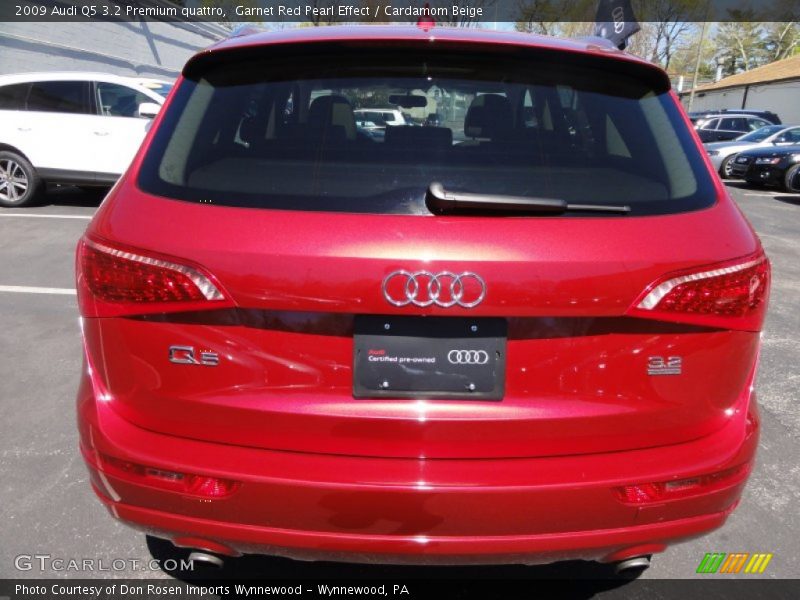 Garnet Red Pearl Effect / Cardamom Beige 2009 Audi Q5 3.2 Premium quattro