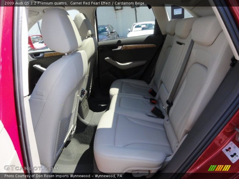 Garnet Red Pearl Effect / Cardamom Beige 2009 Audi Q5 3.2 Premium quattro