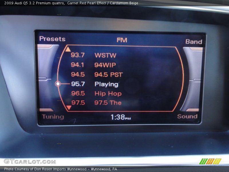 Garnet Red Pearl Effect / Cardamom Beige 2009 Audi Q5 3.2 Premium quattro