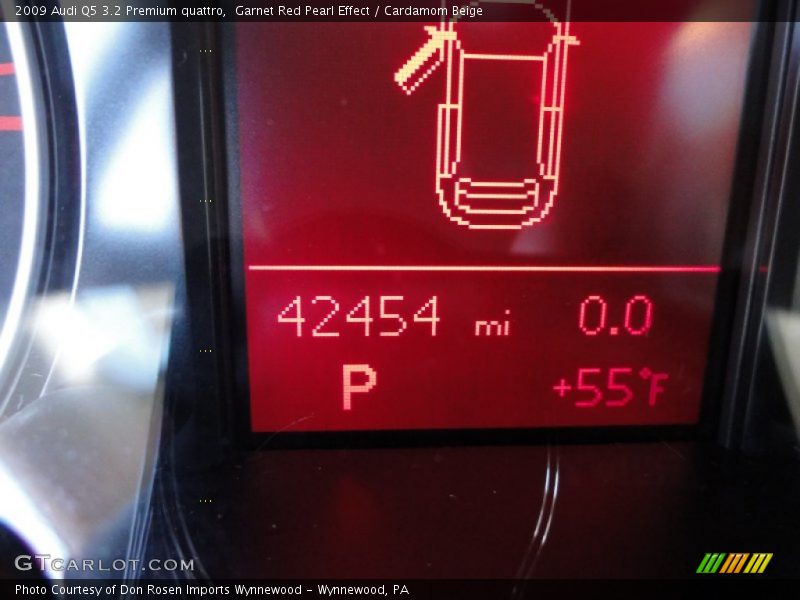 Garnet Red Pearl Effect / Cardamom Beige 2009 Audi Q5 3.2 Premium quattro