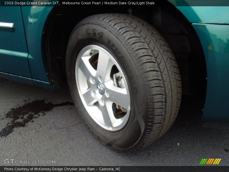 Melbourne Green Pearl / Medium Slate Gray/Light Shale 2009 Dodge Grand Caravan SXT