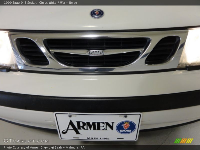 Cirrus White / Warm Beige 1999 Saab 9-3 Sedan