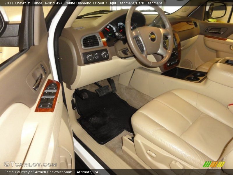  2011 Tahoe Hybrid 4x4 Light Cashmere/Dark Cashmere Interior