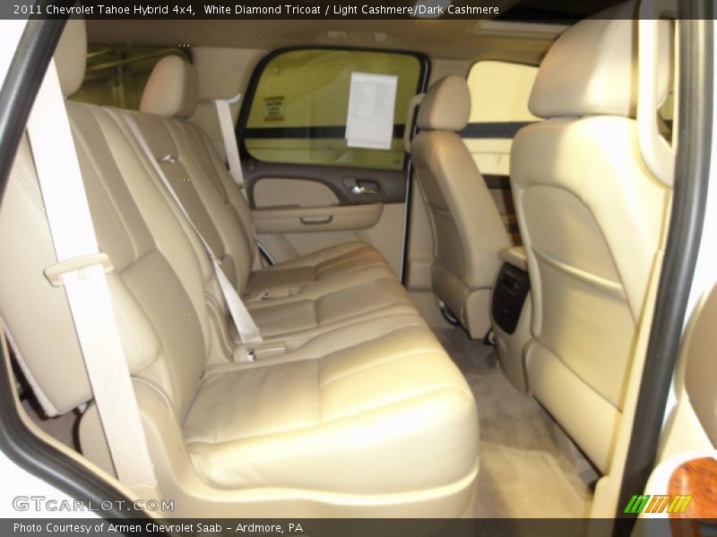  2011 Tahoe Hybrid 4x4 Light Cashmere/Dark Cashmere Interior