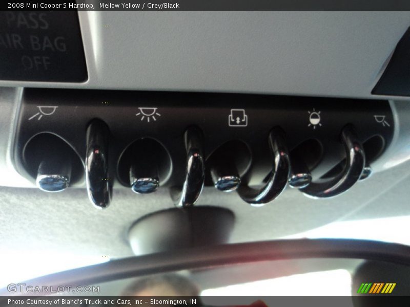 Mellow Yellow / Grey/Black 2008 Mini Cooper S Hardtop
