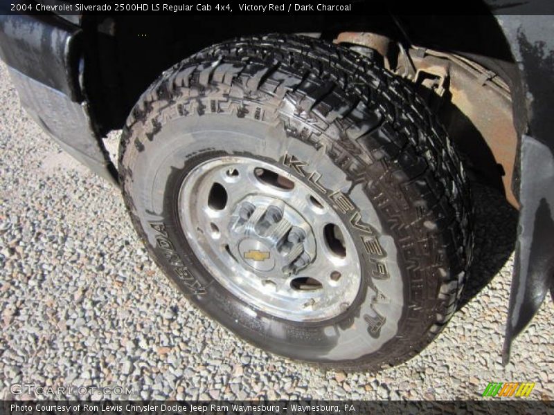 Victory Red / Dark Charcoal 2004 Chevrolet Silverado 2500HD LS Regular Cab 4x4
