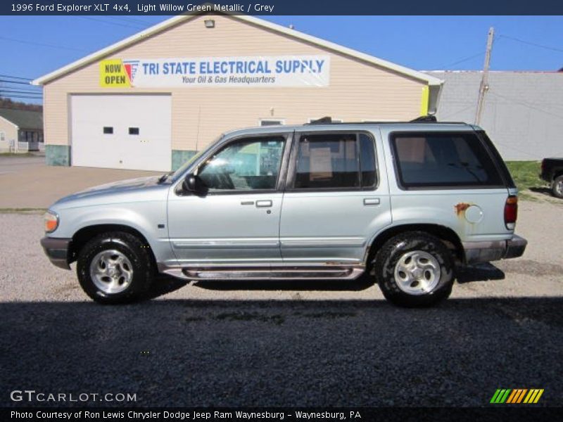 Light Willow Green Metallic / Grey 1996 Ford Explorer XLT 4x4