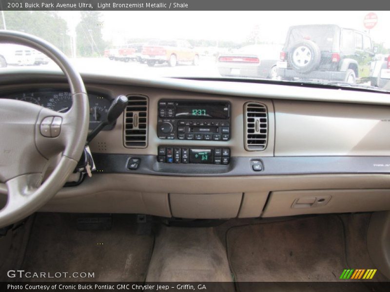 Light Bronzemist Metallic / Shale 2001 Buick Park Avenue Ultra