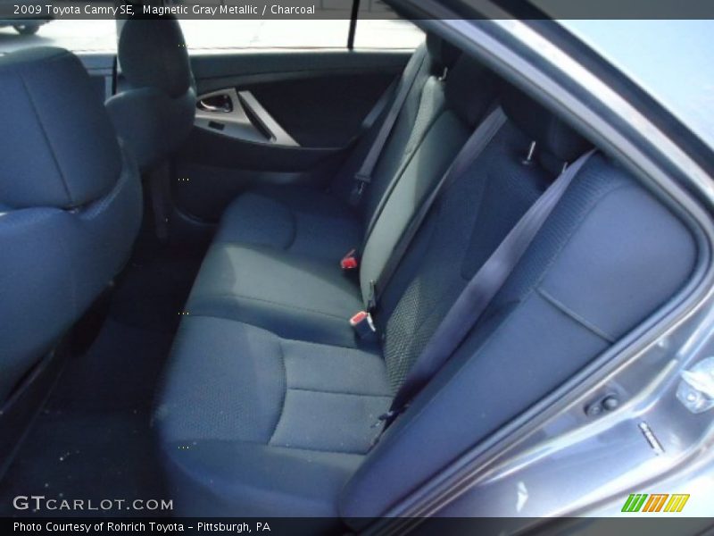 Magnetic Gray Metallic / Charcoal 2009 Toyota Camry SE