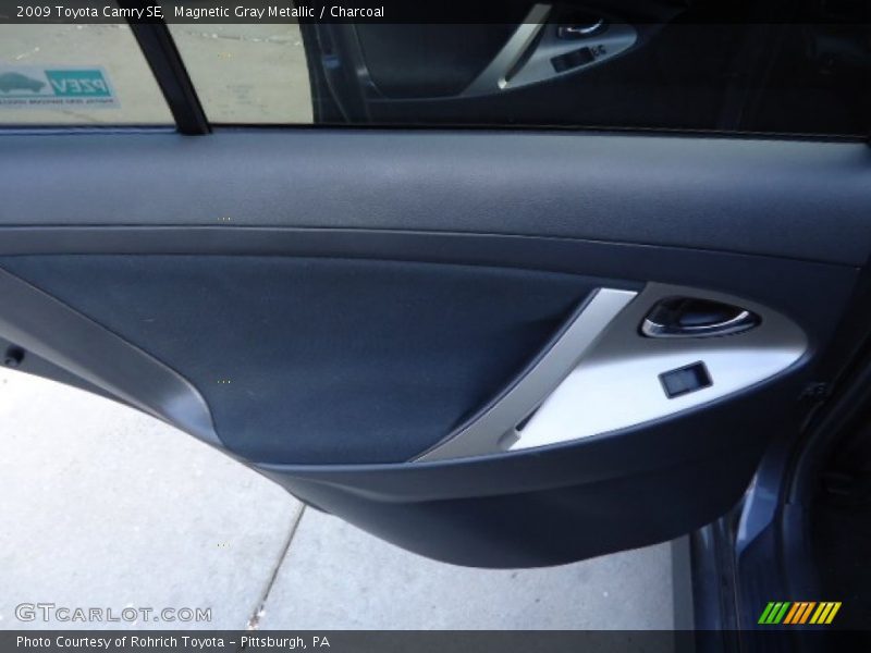 Magnetic Gray Metallic / Charcoal 2009 Toyota Camry SE