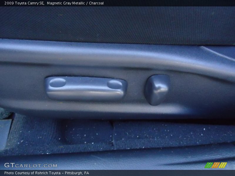 Magnetic Gray Metallic / Charcoal 2009 Toyota Camry SE