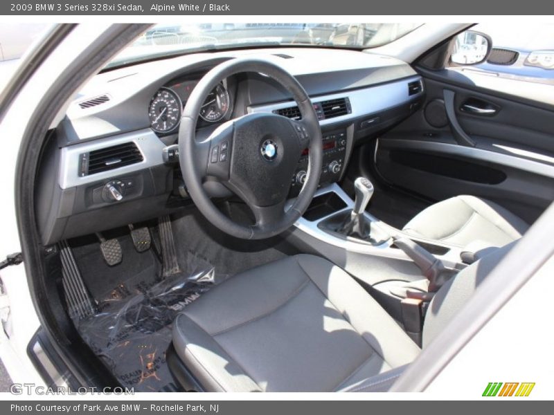 Alpine White / Black 2009 BMW 3 Series 328xi Sedan