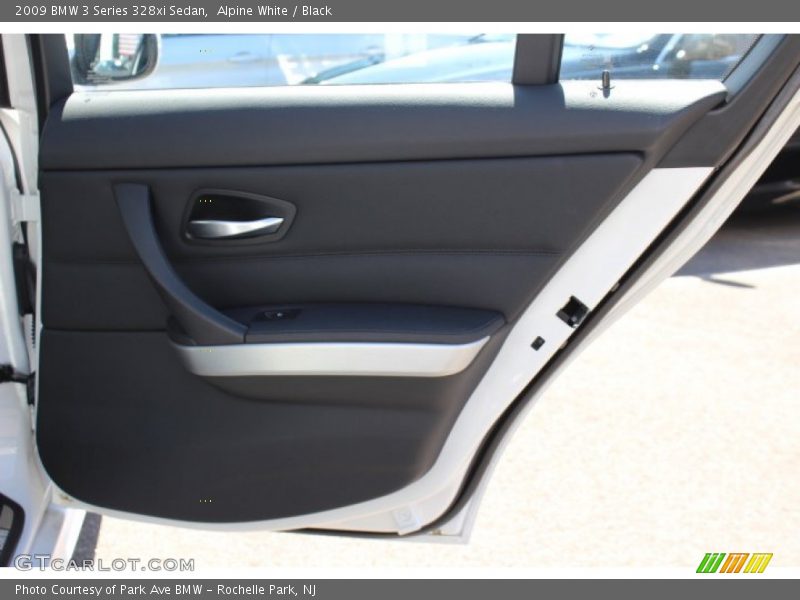 Alpine White / Black 2009 BMW 3 Series 328xi Sedan