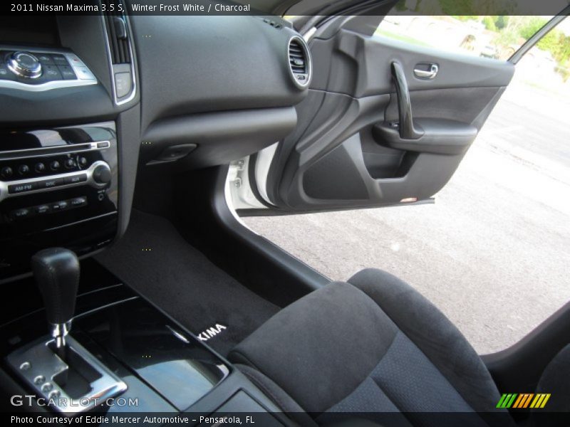 Winter Frost White / Charcoal 2011 Nissan Maxima 3.5 S
