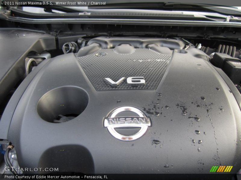 Winter Frost White / Charcoal 2011 Nissan Maxima 3.5 S
