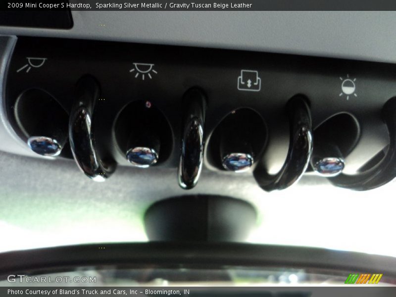 Sparkling Silver Metallic / Gravity Tuscan Beige Leather 2009 Mini Cooper S Hardtop