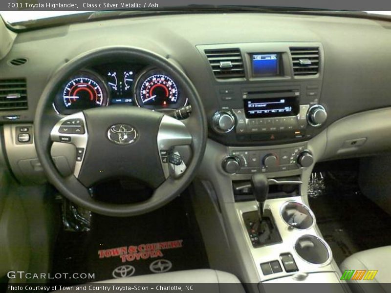Classic Silver Metallic / Ash 2011 Toyota Highlander
