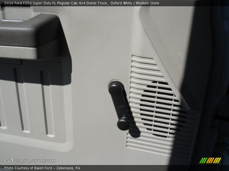 Oxford White / Medium Stone 2010 Ford F350 Super Duty XL Regular Cab 4x4 Dump Truck