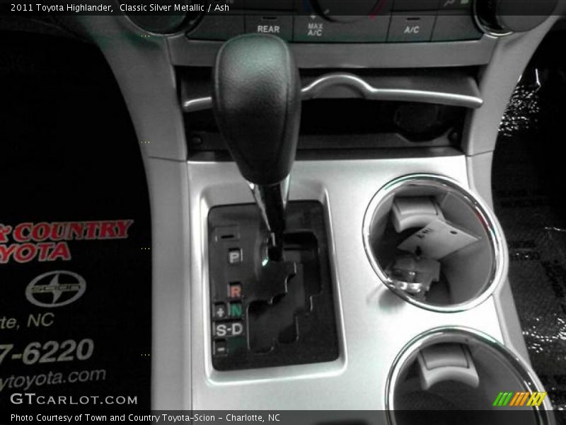 Classic Silver Metallic / Ash 2011 Toyota Highlander