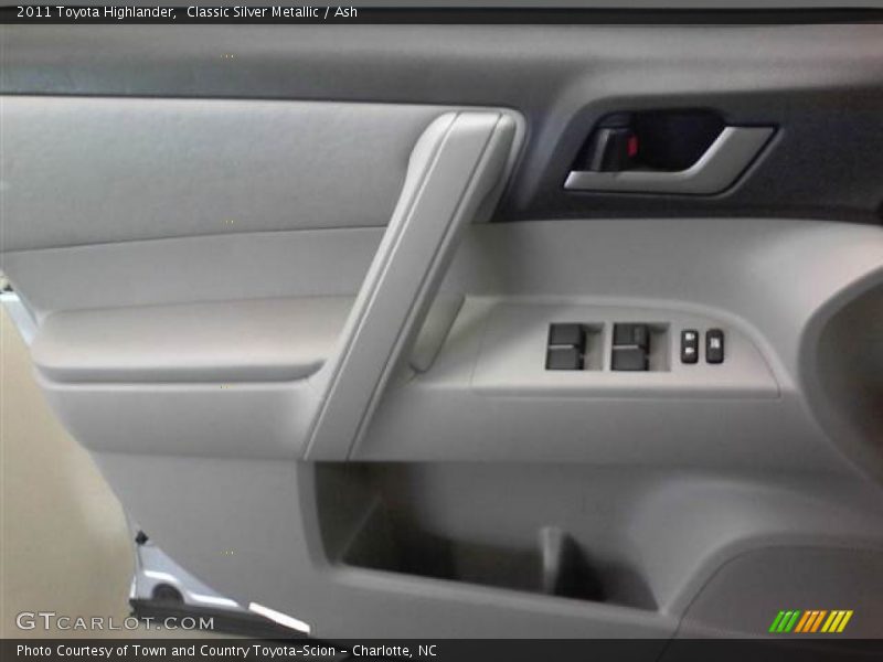 Classic Silver Metallic / Ash 2011 Toyota Highlander