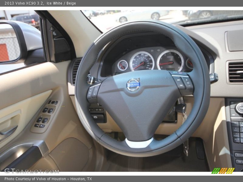 Ice White / Beige 2013 Volvo XC90 3.2