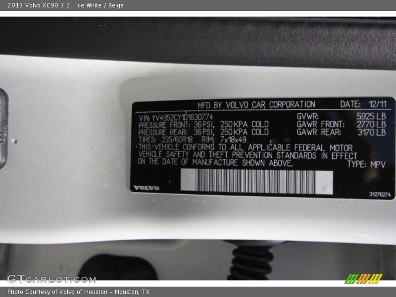 Ice White / Beige 2013 Volvo XC90 3.2