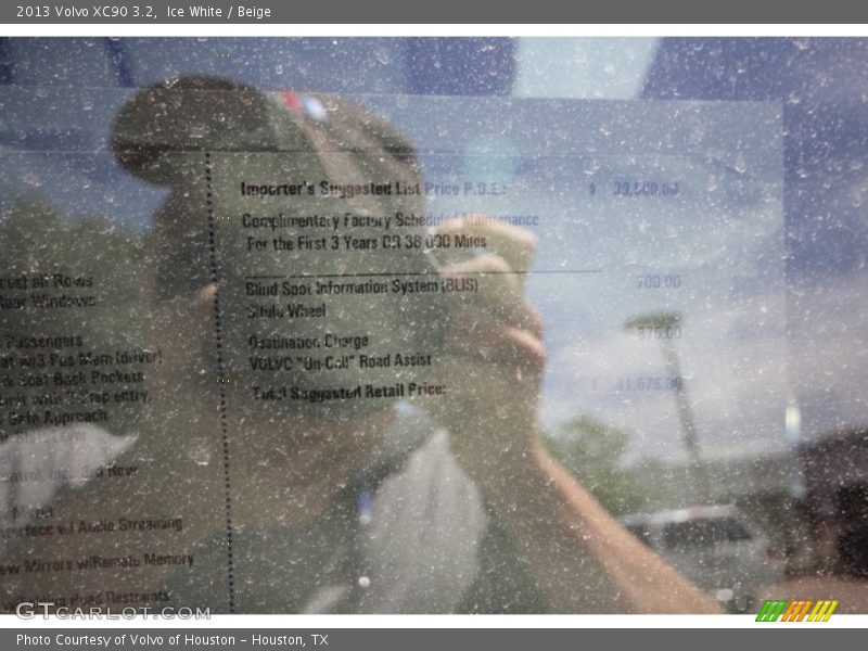 Ice White / Beige 2013 Volvo XC90 3.2
