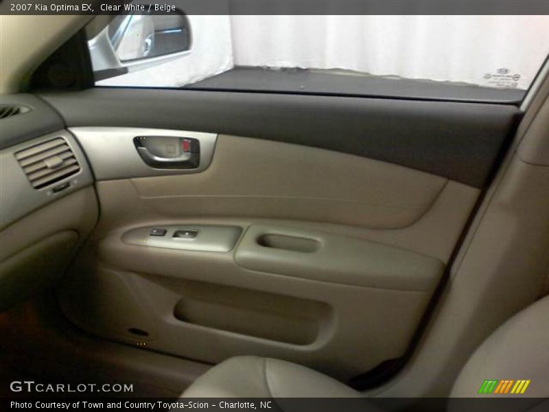 Clear White / Beige 2007 Kia Optima EX