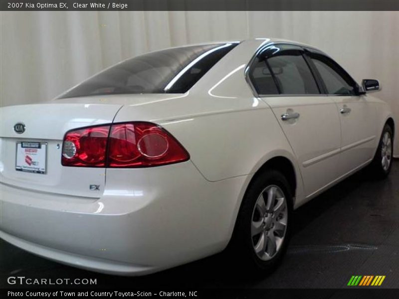 Clear White / Beige 2007 Kia Optima EX