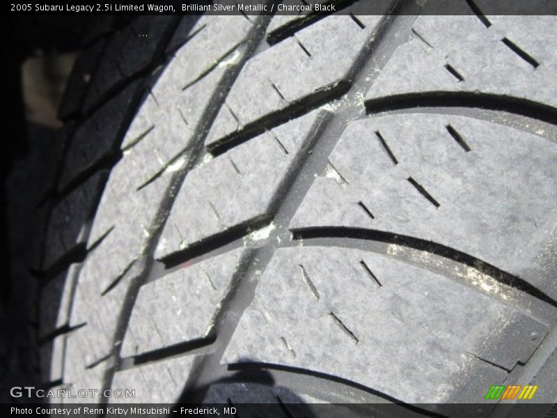 Brilliant Silver Metallic / Charcoal Black 2005 Subaru Legacy 2.5i Limited Wagon