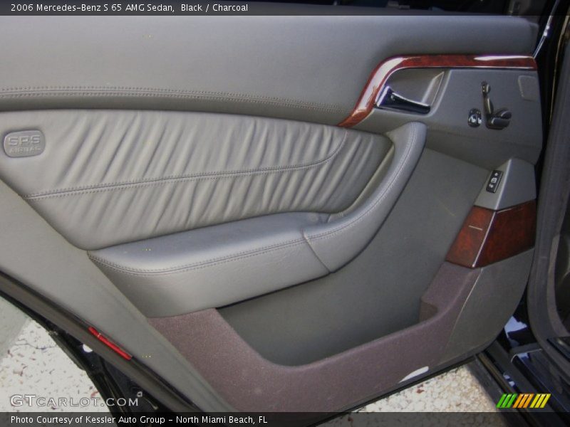Door Panel of 2006 S 65 AMG Sedan