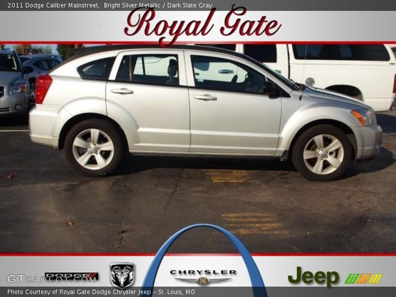 Bright Silver Metallic / Dark Slate Gray 2011 Dodge Caliber Mainstreet