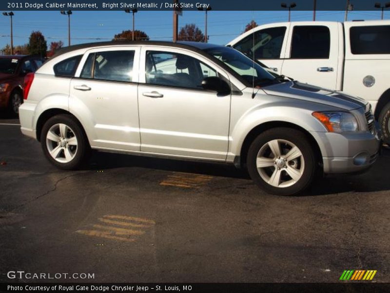 Bright Silver Metallic / Dark Slate Gray 2011 Dodge Caliber Mainstreet
