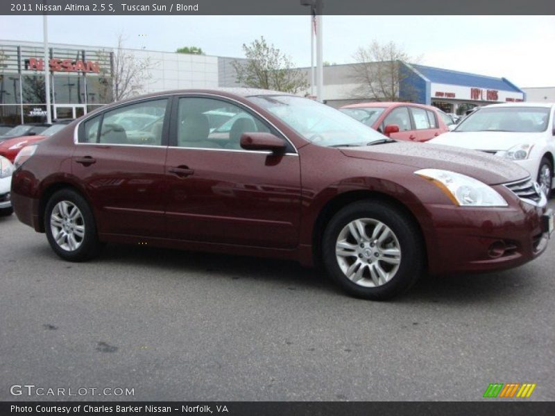 Tuscan Sun / Blond 2011 Nissan Altima 2.5 S